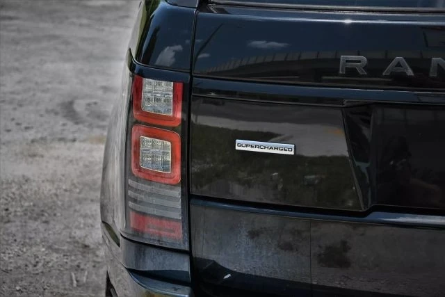 2015 Land Rover Range Rover L405 - Image 9 of 21