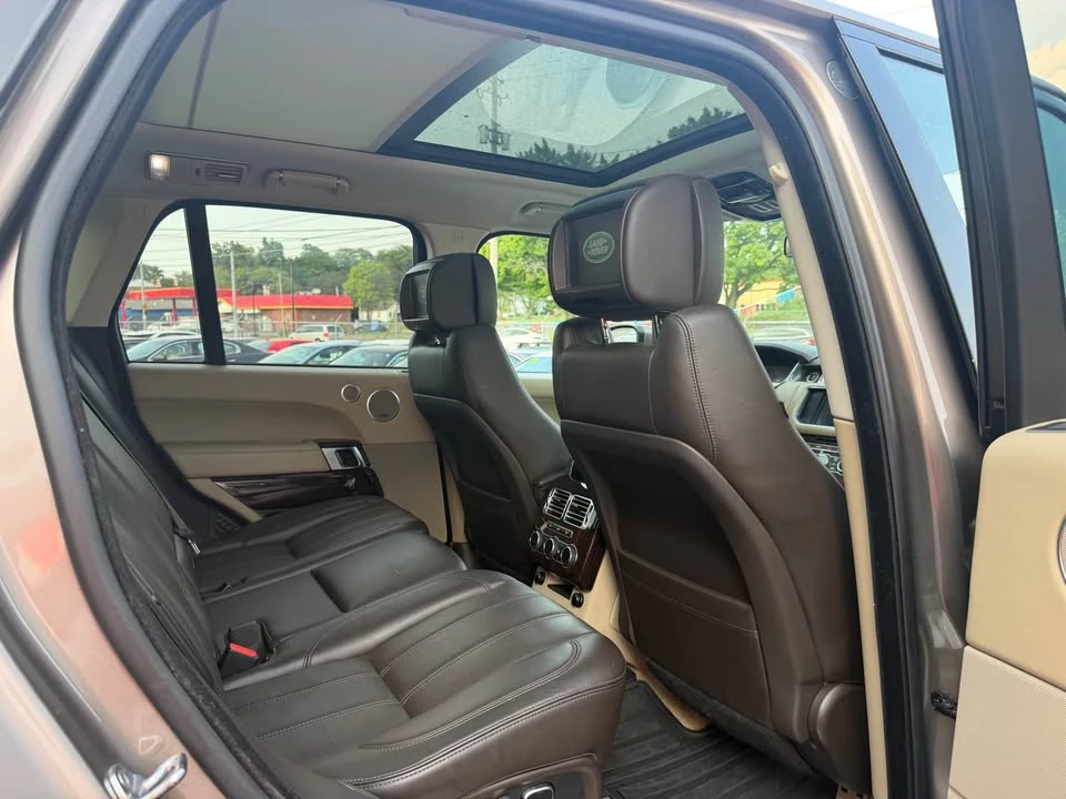 2015 Land Rover Range Rover L405 - Image 14 of 20