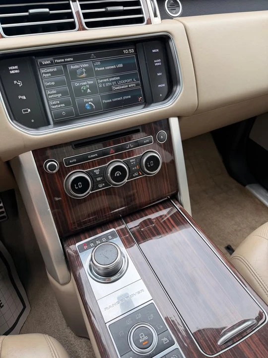 2015 Land Rover Range Rover L405 - Image 9 of 11