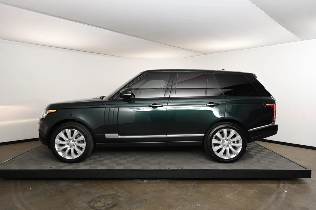 2015 Land Rover Range Rover L405 - Image 26 of 31