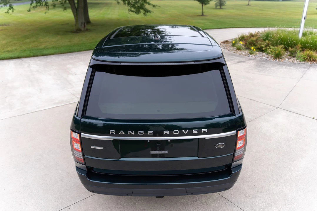 2015 Land Rover Range Rover L405 - Image 25 of 31