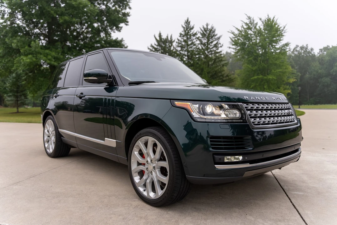 2015 Land Rover Range Rover L405 - Image 12 of 31