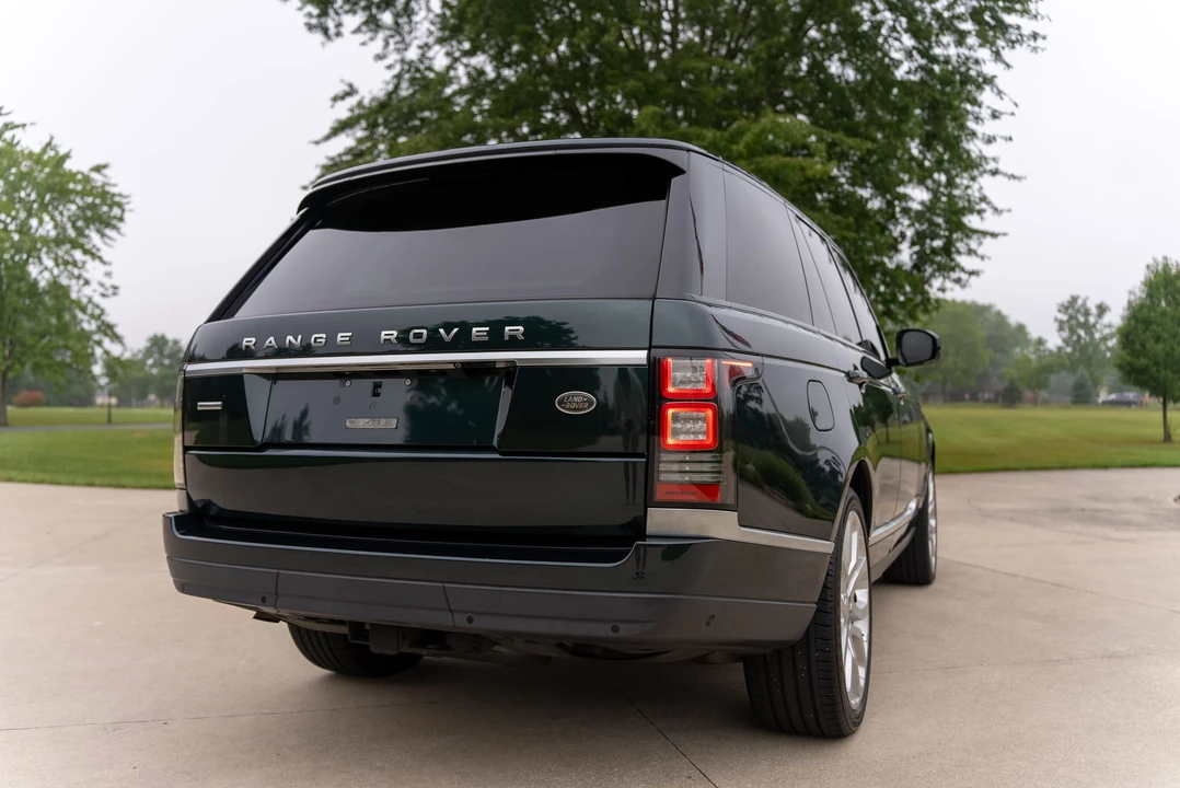 2015 Land Rover Range Rover L405 - Image 9 of 31