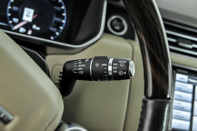 2015 Land Rover Range Rover L405 - Image 25 of 31
