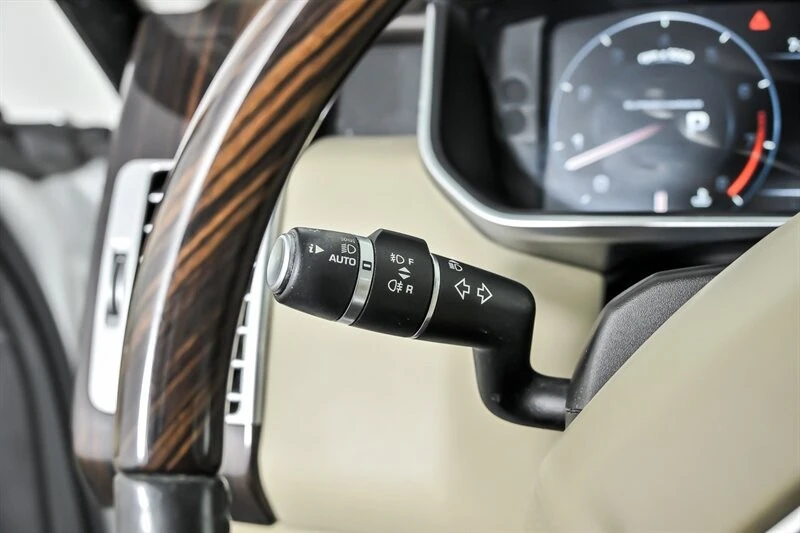 2015 Land Rover Range Rover L405 - Image 24 of 31