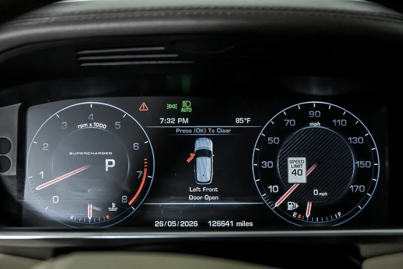 2015 Land Rover Range Rover L405 - Image 22 of 31