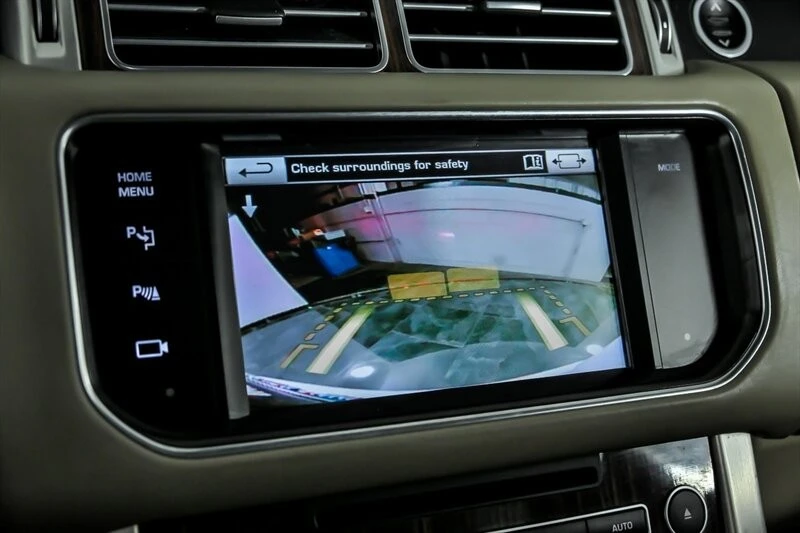2015 Land Rover Range Rover L405 - Image 28 of 31