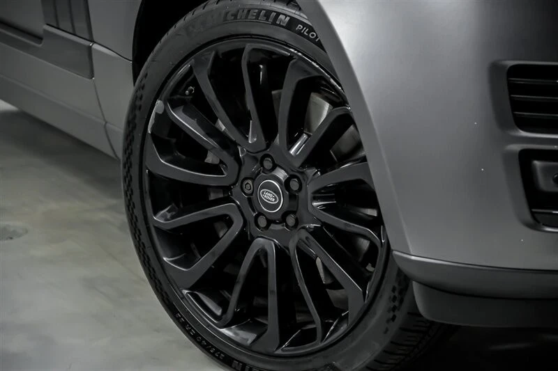 2015 Land Rover Range Rover L405 - Image 4 of 21