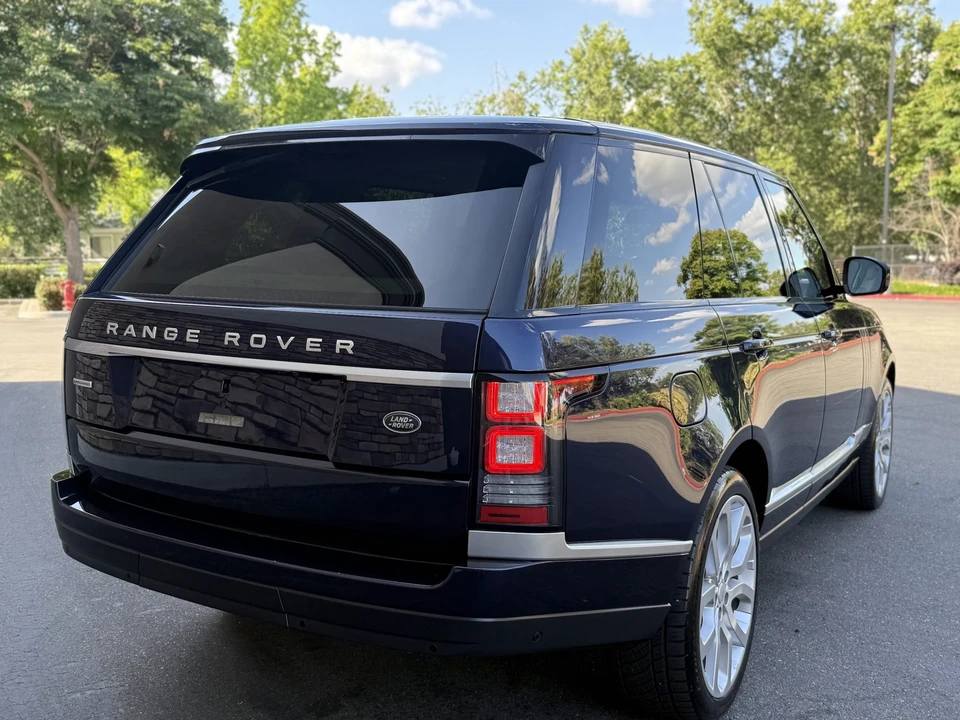 2015 Land Rover Range Rover L405 - Image 12 of 31