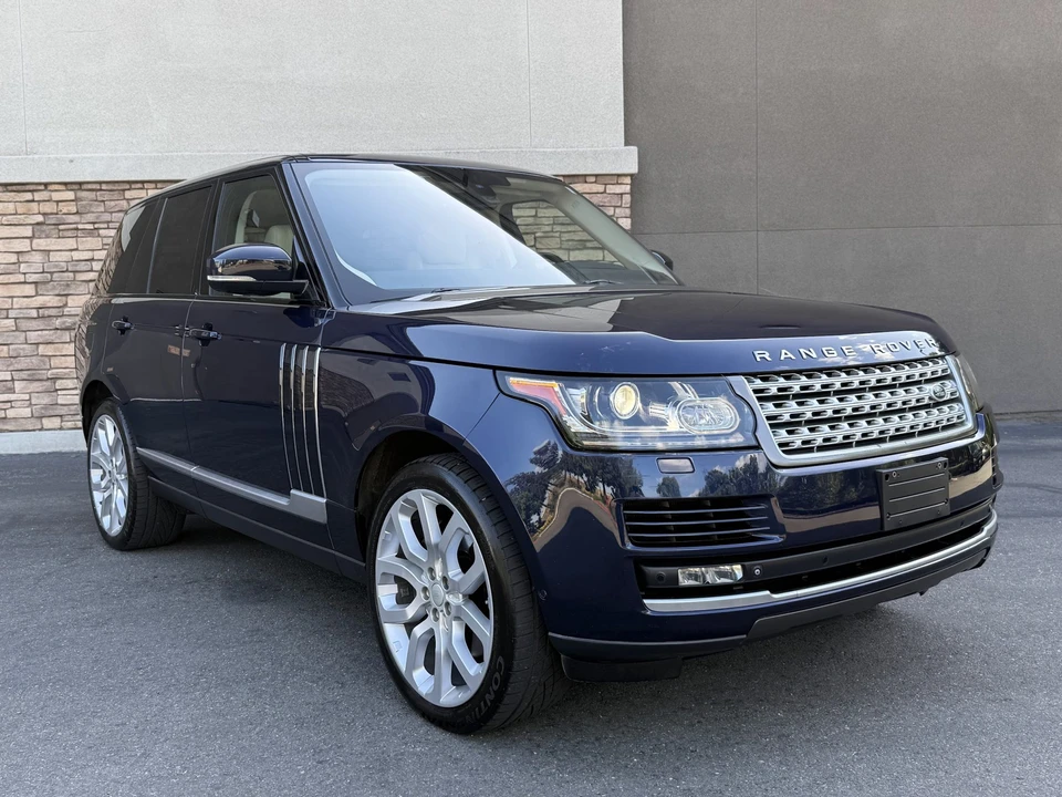 2015 Land Rover Range Rover L405 - Image 9 of 31