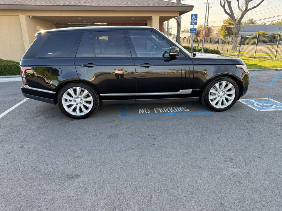 2015 Land Rover Range Rover L405 - Image 10 of 15
