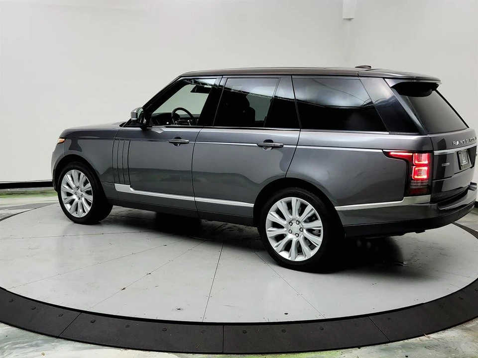 2015 Land Rover Range Rover L405 - Image 7 of 12