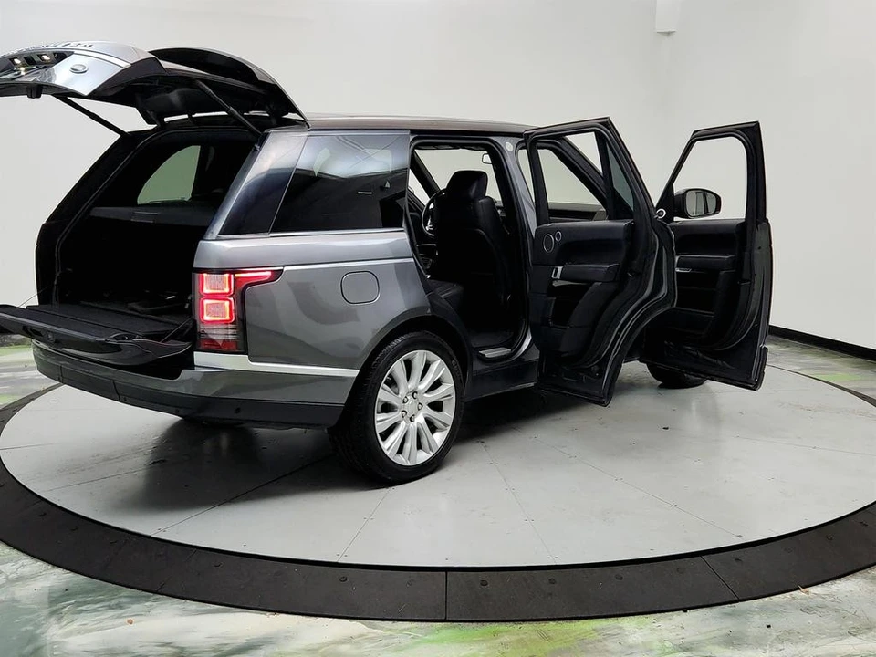 2015 Land Rover Range Rover L405 - Image 11 of 12