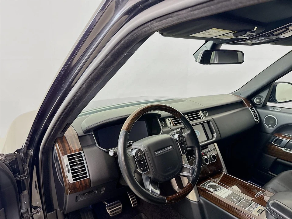 2015 Land Rover Range Rover L405 - Image 5 of 14