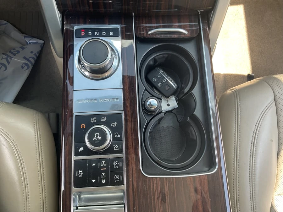 2015 Land Rover Range Rover L405 - Image 10 of 12