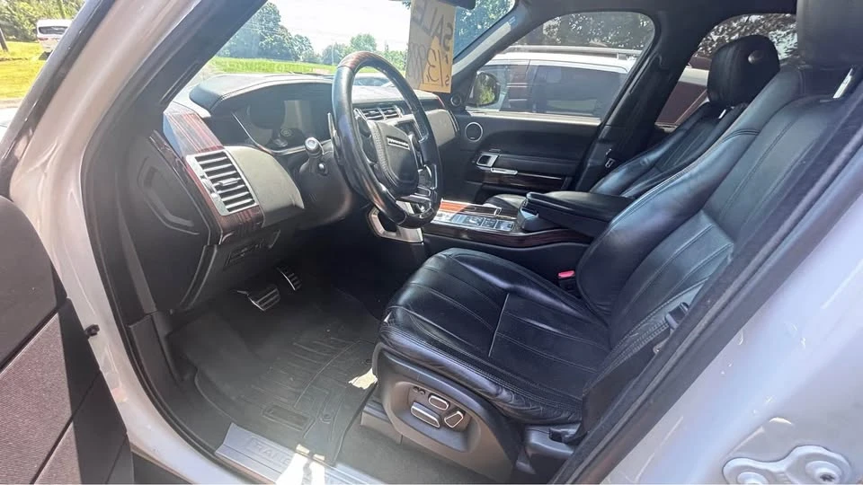 2015 Land Rover Range Rover L405 - Image 17 of 20