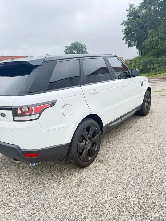 2015 Land Rover Range Rover L405 - Image 2 of 18