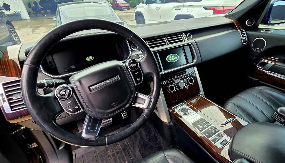 2015 Land Rover Range Rover L405 - Image 7 of 19
