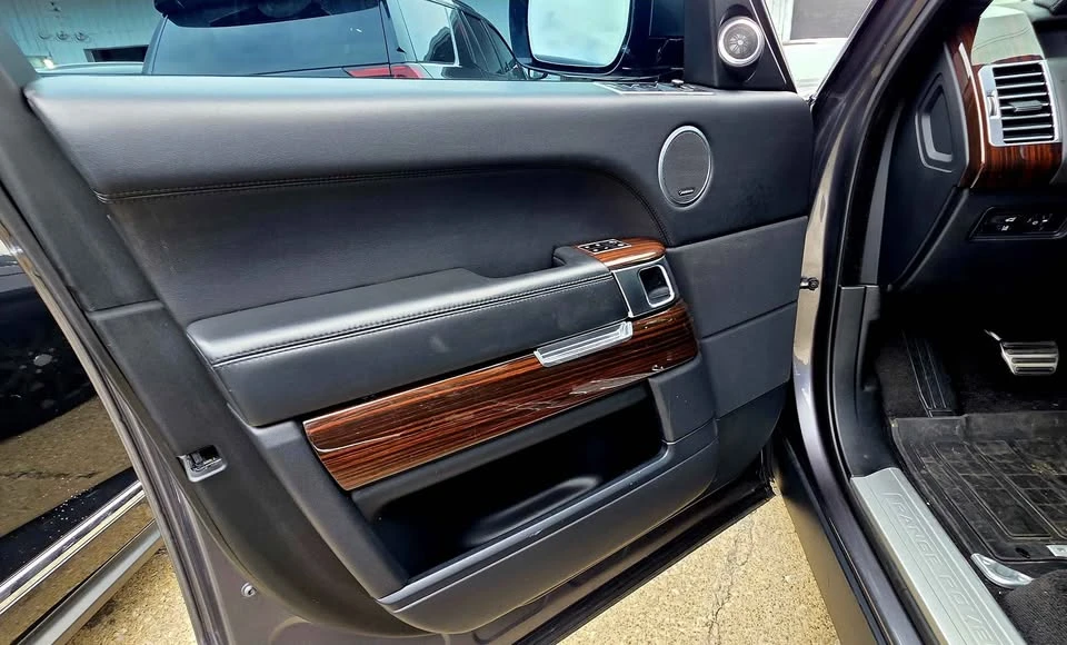 2015 Land Rover Range Rover L405 - Image 10 of 19