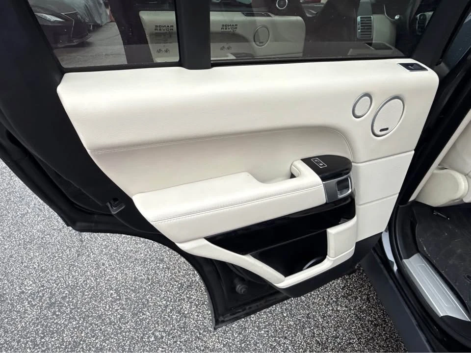2015 Land Rover Range Rover L405 - Image 17 of 20
