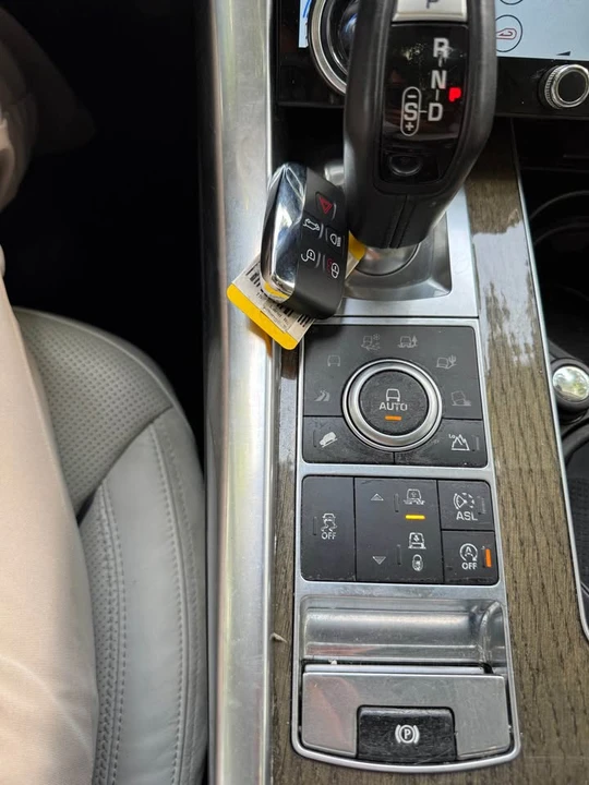 2015 Land Rover Range Rover L405 - Image 19 of 20