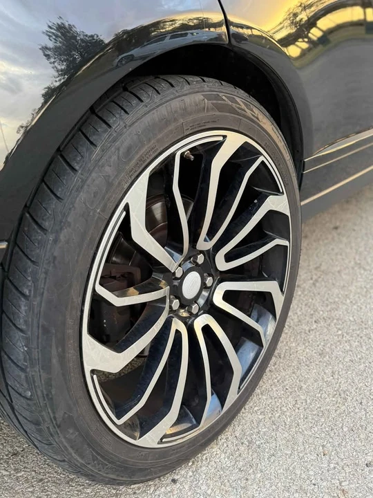 2015 Land Rover Range Rover L405 - Image 10 of 19