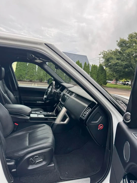 2015 Land Rover Range Rover L405 - Image 10 of 16
