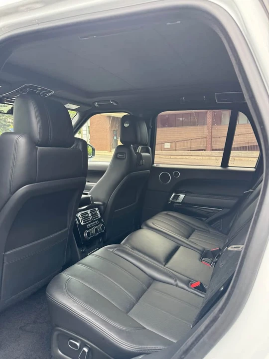 2015 Land Rover Range Rover L405 - Image 12 of 16
