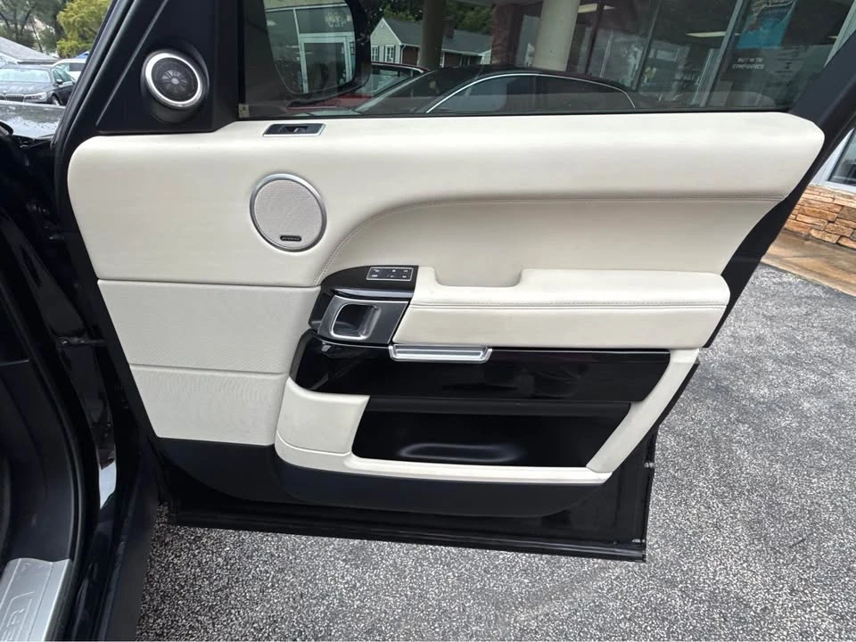2015 Land Rover Range Rover L405 - Image 19 of 20
