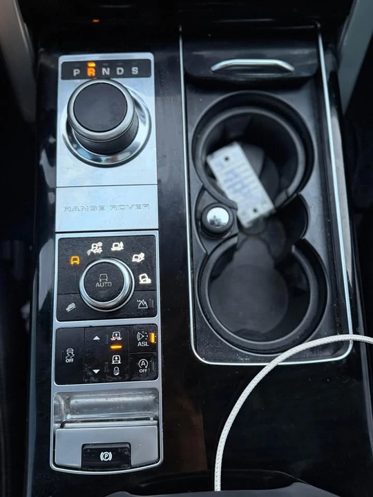 2015 Land Rover Range Rover L405 - Image 16 of 19