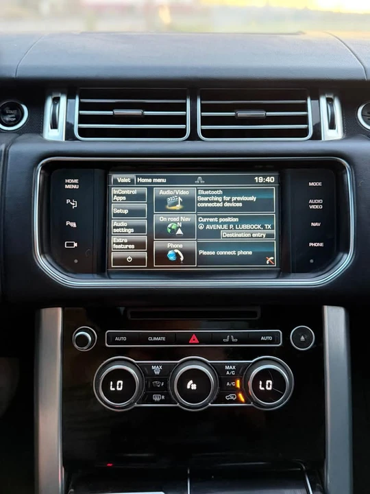 2015 Land Rover Range Rover L405 - Image 9 of 19