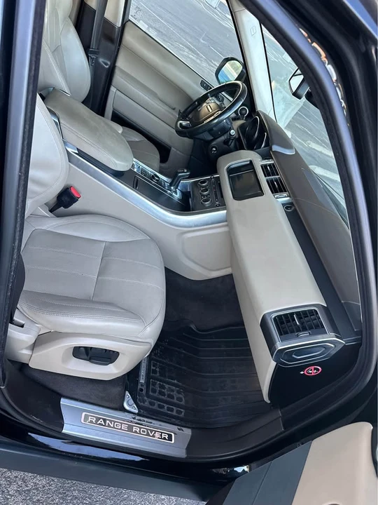 2015 Land Rover Range Rover L405 - Image 6 of 11