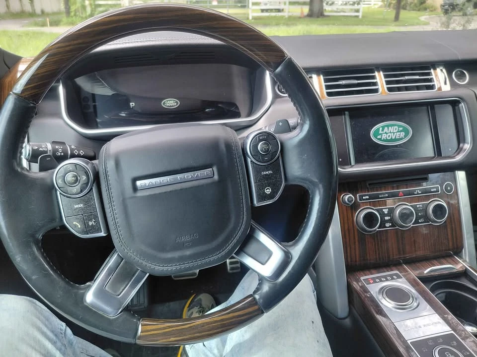 2015 Land Rover Range Rover L405 - Image 3 of 17