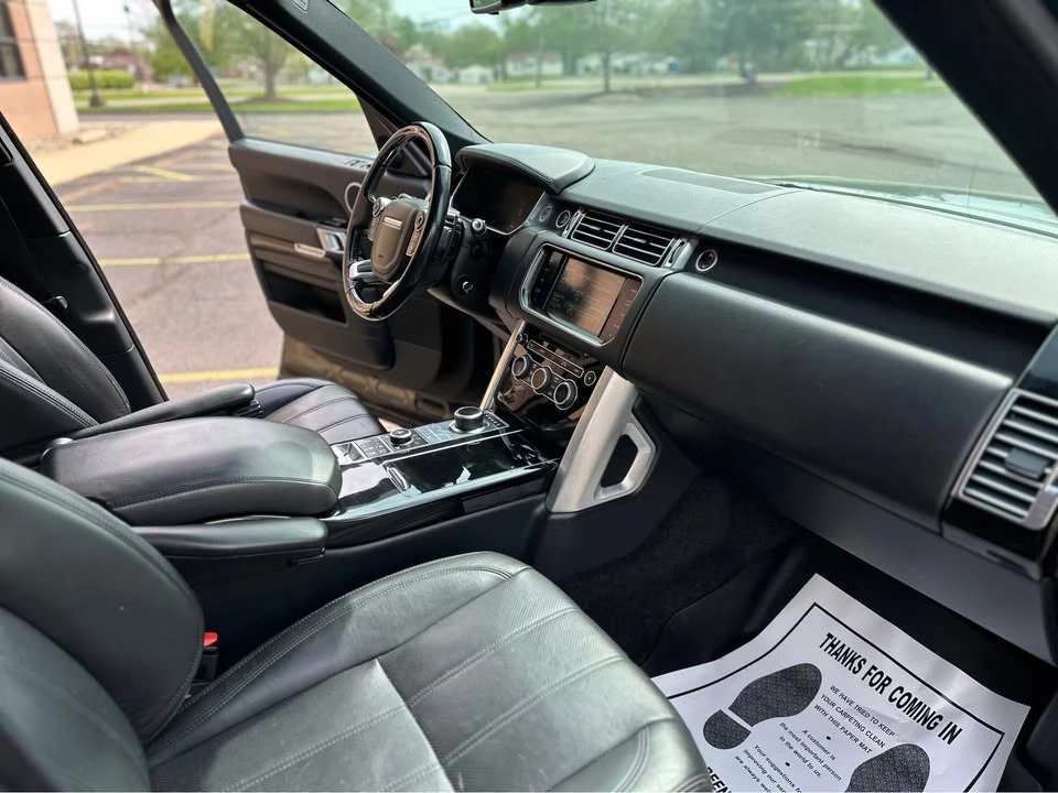 2015 Land Rover Range Rover L405 - Image 11 of 17