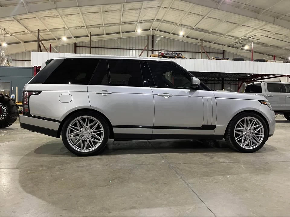 2015 Land Rover Range Rover L405 - Image 3 of 14