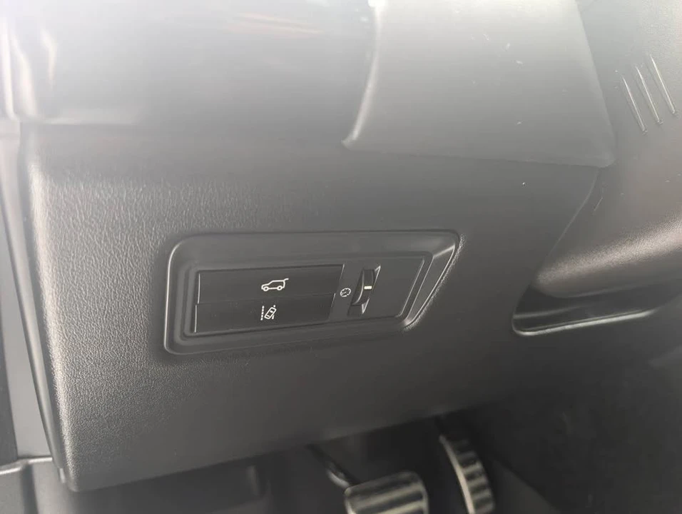 2015 Land Rover Range Rover L405 - Image 13 of 20