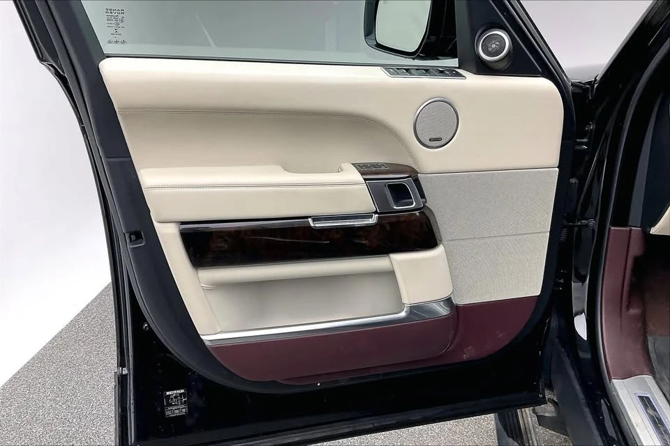 2015 Land Rover Range Rover L405 - Image 7 of 12