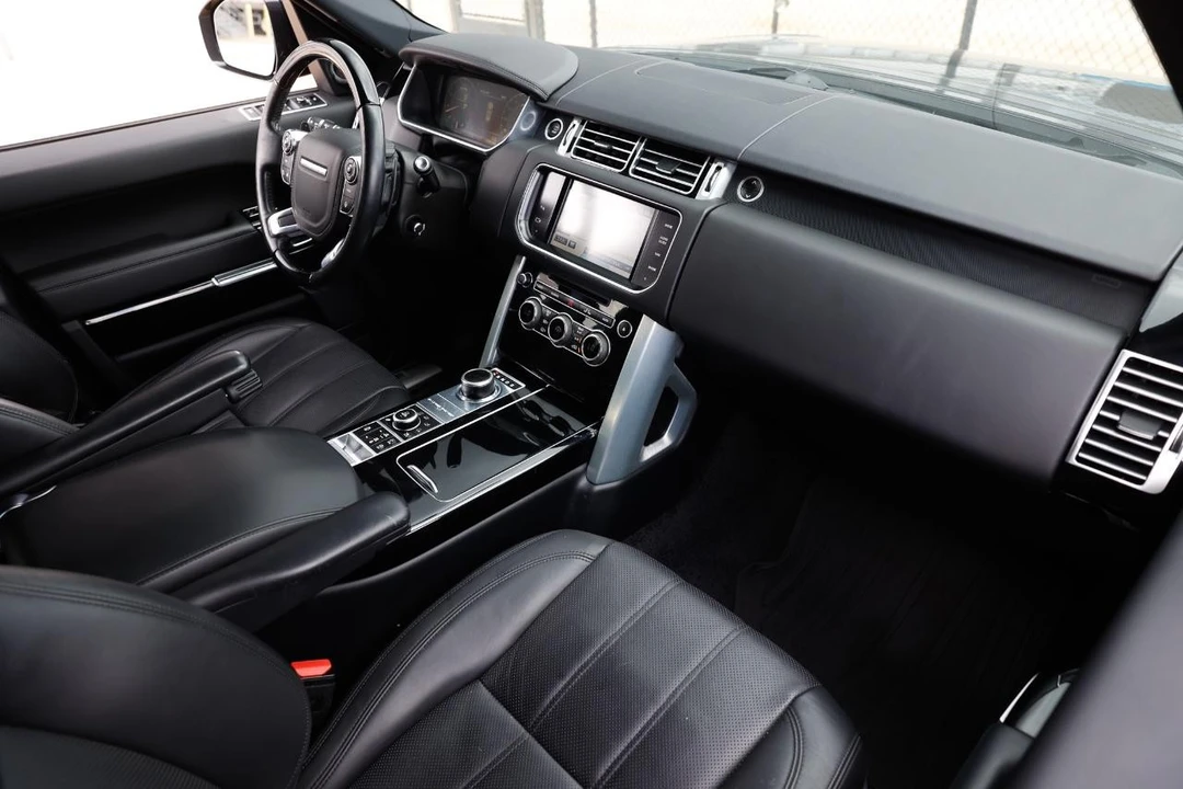 2015 Land Rover Range Rover L405 - Image 18 of 21