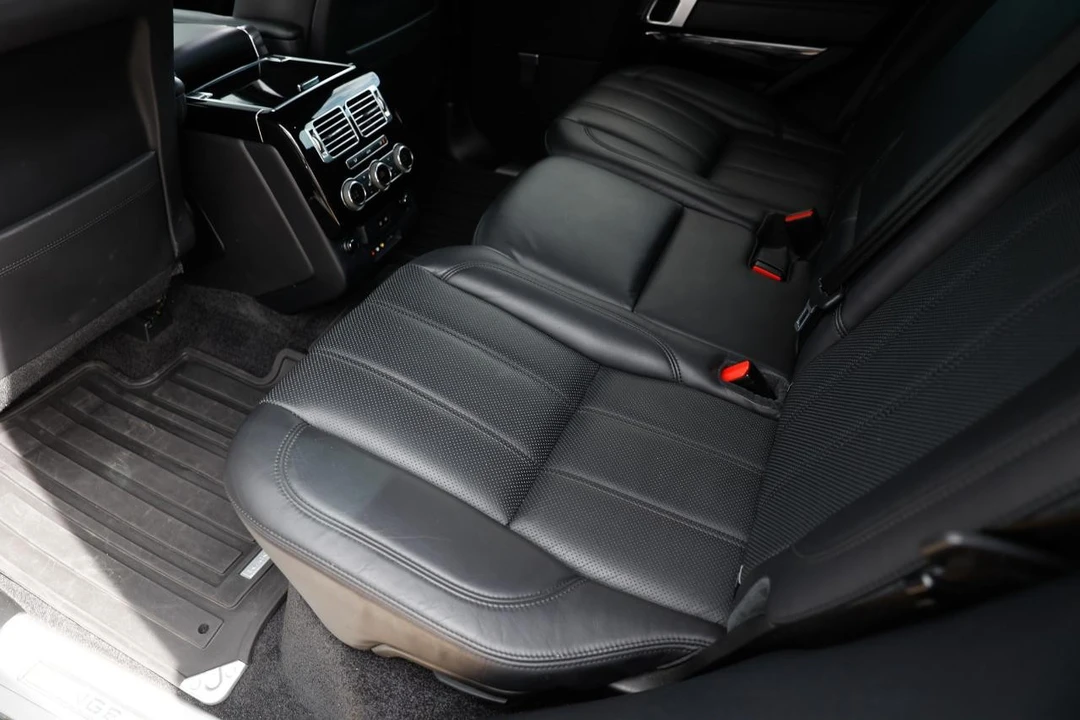 2015 Land Rover Range Rover L405 - Image 8 of 21