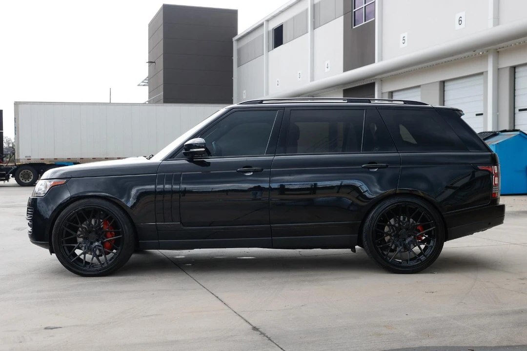 2015 Land Rover Range Rover L405 - Image 3 of 21