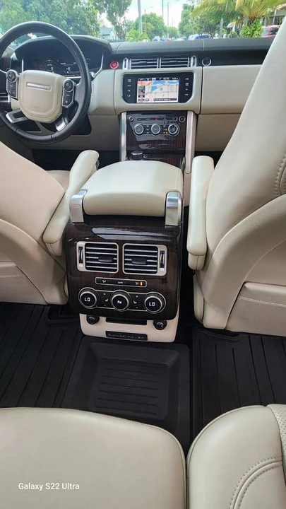 2015 Land Rover Range Rover L405 - Image 13 of 16