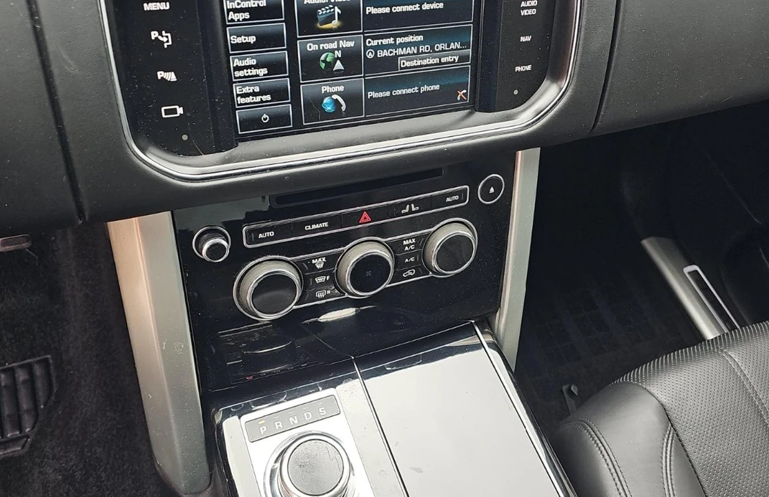 2015 Land Rover Range Rover L405 - Image 12 of 20