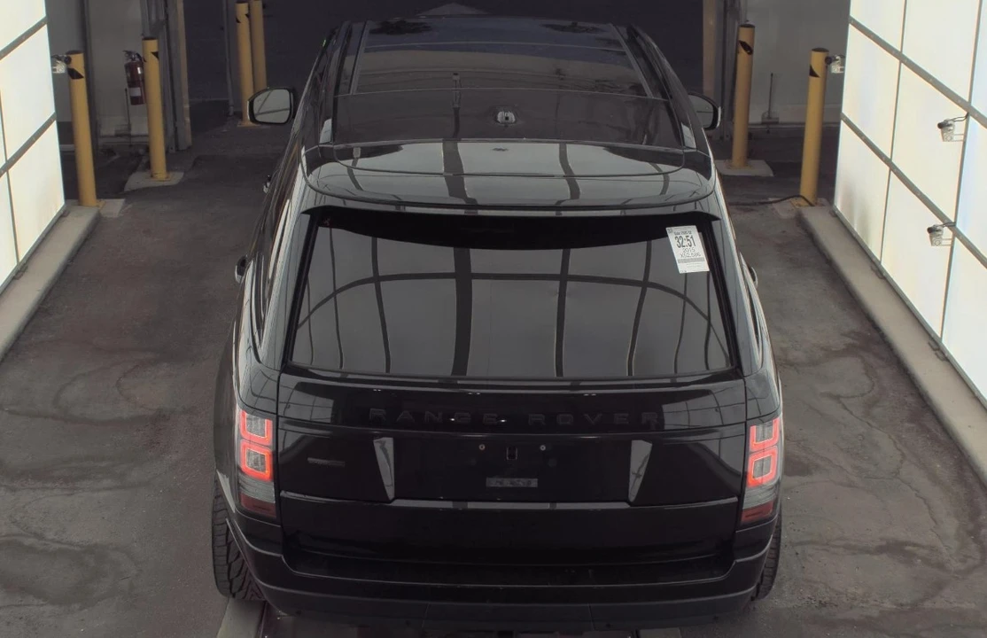 2015 Land Rover Range Rover L405 - Image 7 of 20