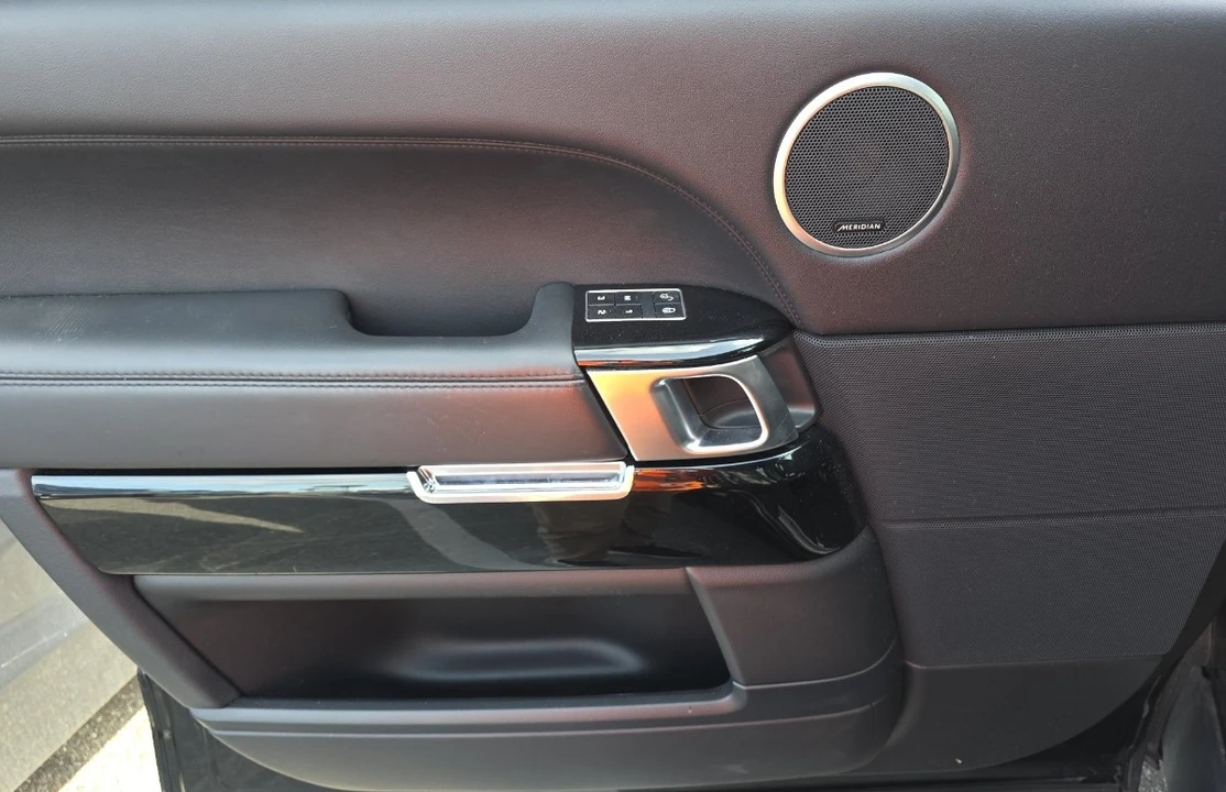 2015 Land Rover Range Rover L405 - Image 16 of 20
