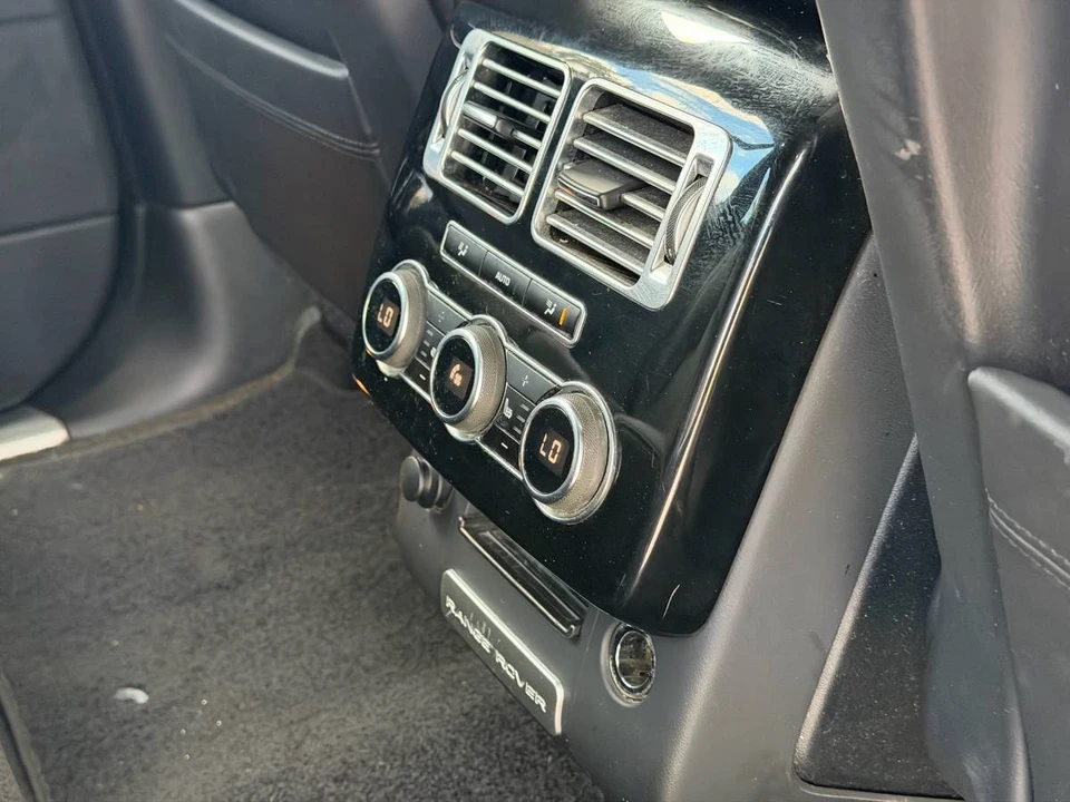 2015 Land Rover Range Rover L405 - Image 15 of 16