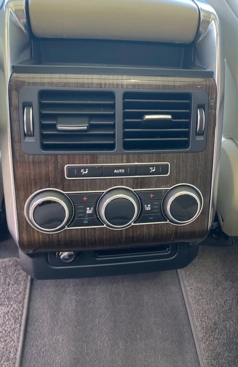 2015 Land Rover Range Rover L405 - Image 17 of 19
