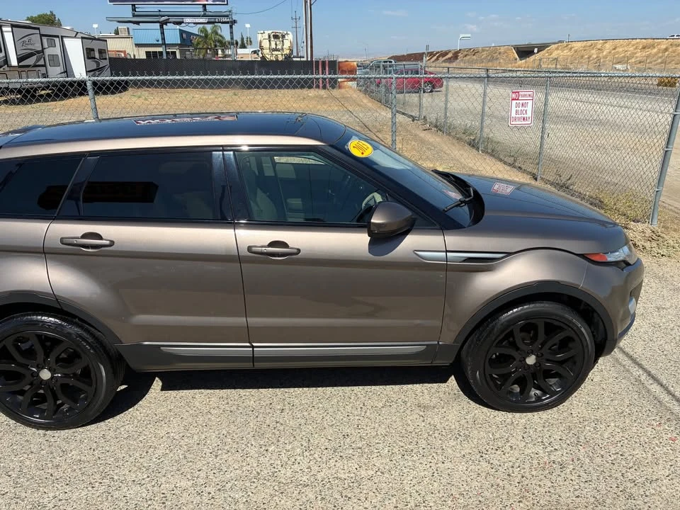 2015 Land Rover Range Rover Evoque 1st Gen - Image 10 of 17