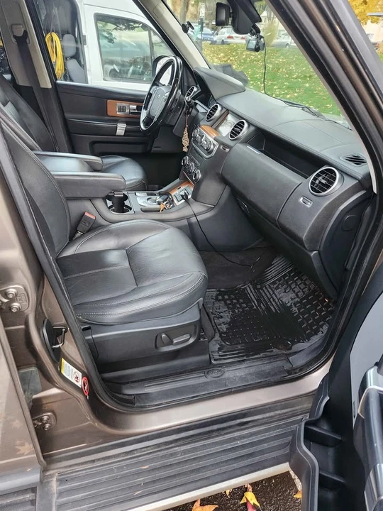 2015 Land Rover Discovery 4th Gen - Image 5 of 10