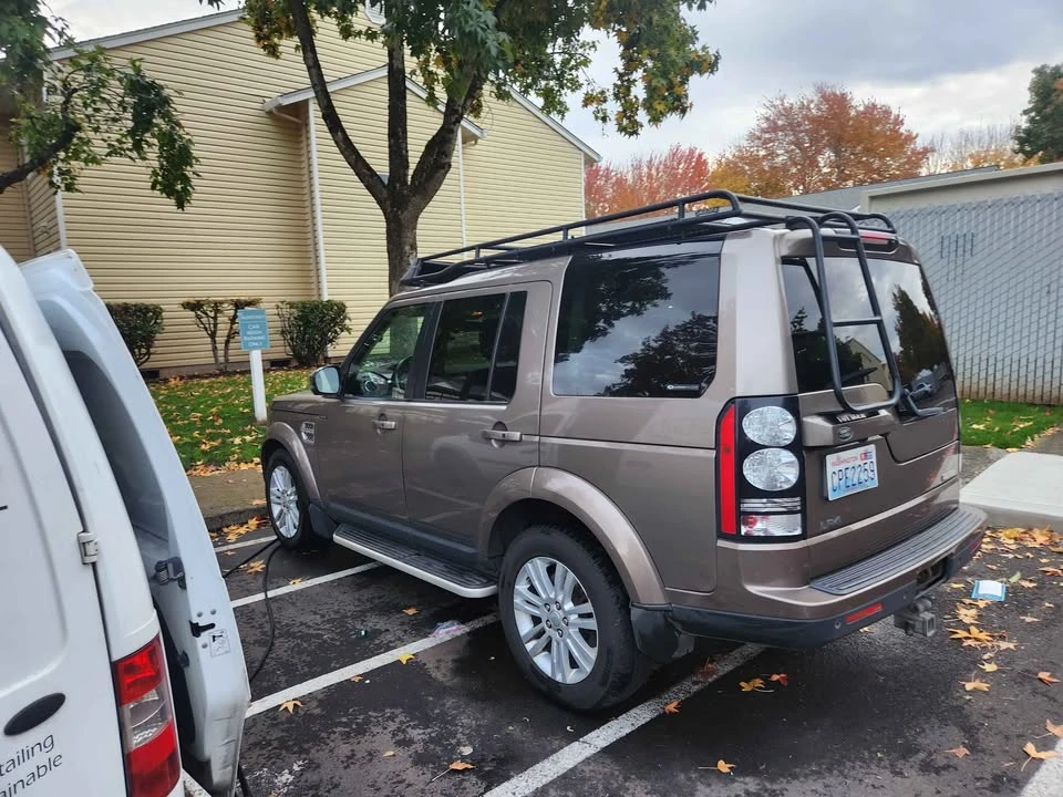 2015 Land Rover Discovery 4th Gen - Image 2 of 10