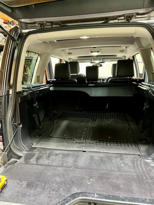 2015 Land Rover Discovery 4th Gen - Image 13 of 15